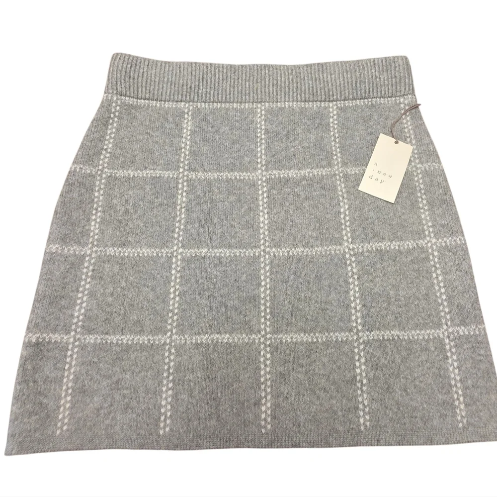 A New Day Gray Sweater Skirt Size L - Picture 1 of 10